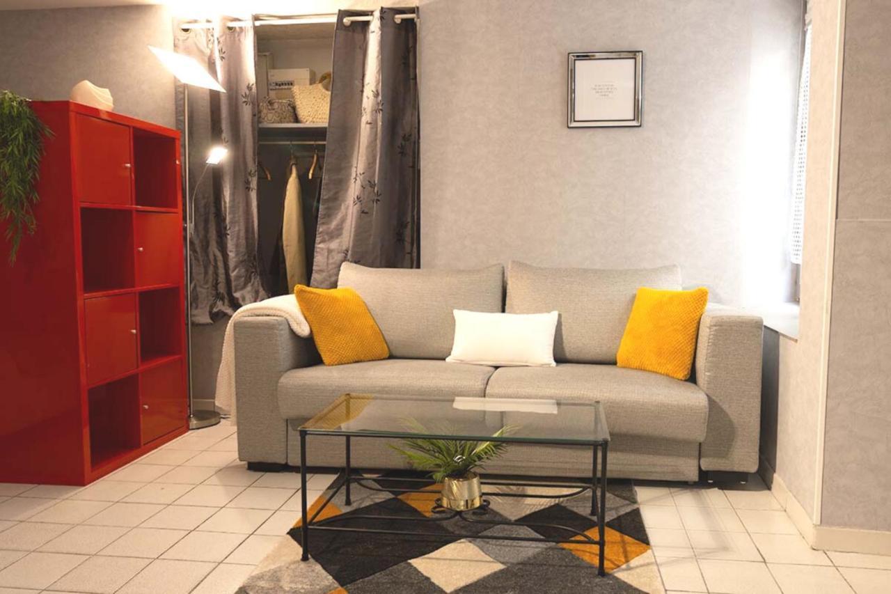 Kasa Confort - Le Calme Au Coeur De La Ville - Tv & Wifi Apartment Saint-Etienne  Bagian luar foto