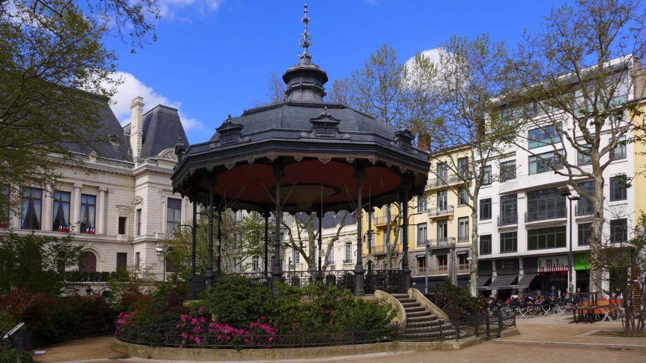 Kasa Confort - Le Calme Au Coeur De La Ville - Tv & Wifi Apartment Saint-Etienne  Bagian luar foto